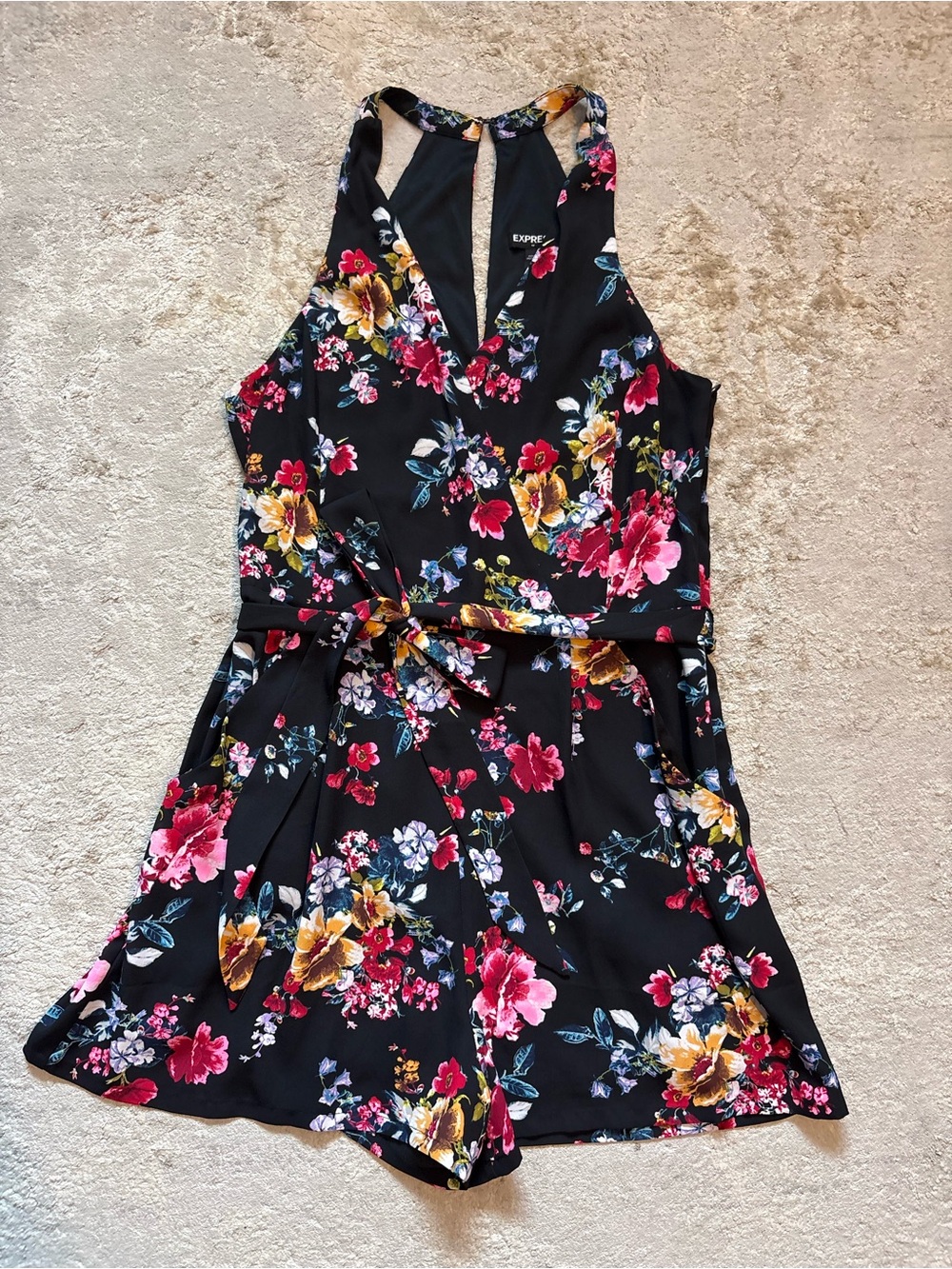 Express Floral Halter Tie Waist Romper With Pockets Size 6 - Picture 2 of 11